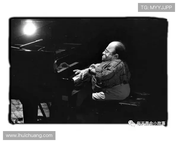 吉拉西内衬悼亲属寄语情深动人